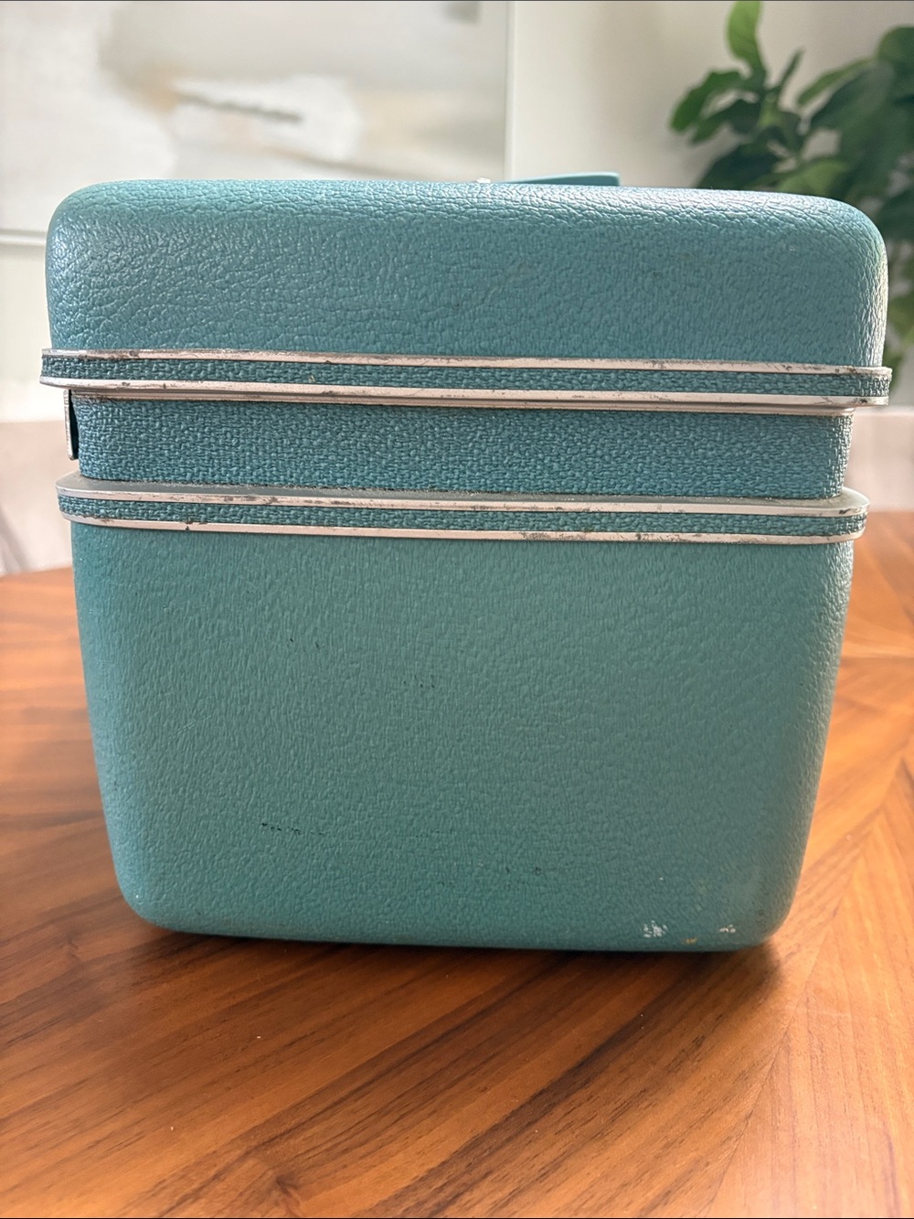Vintage Teal Train Case Cosmetic Makeup Case - Picture 5 of 9